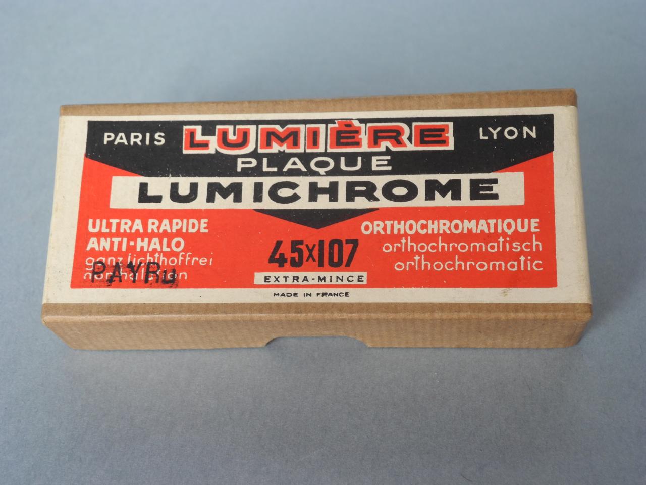 *Boite plaque Lumichrome 45X107 Lumiére-Lyon*