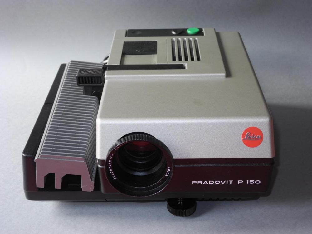 Projecteur diapositive Pradovit P 150 Leica*