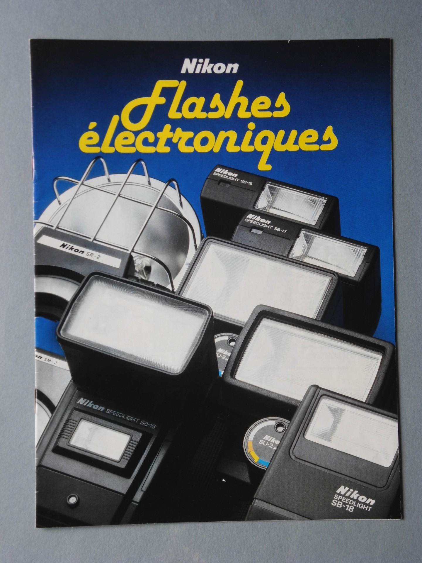 * Flashs electroniques * 15 pages *