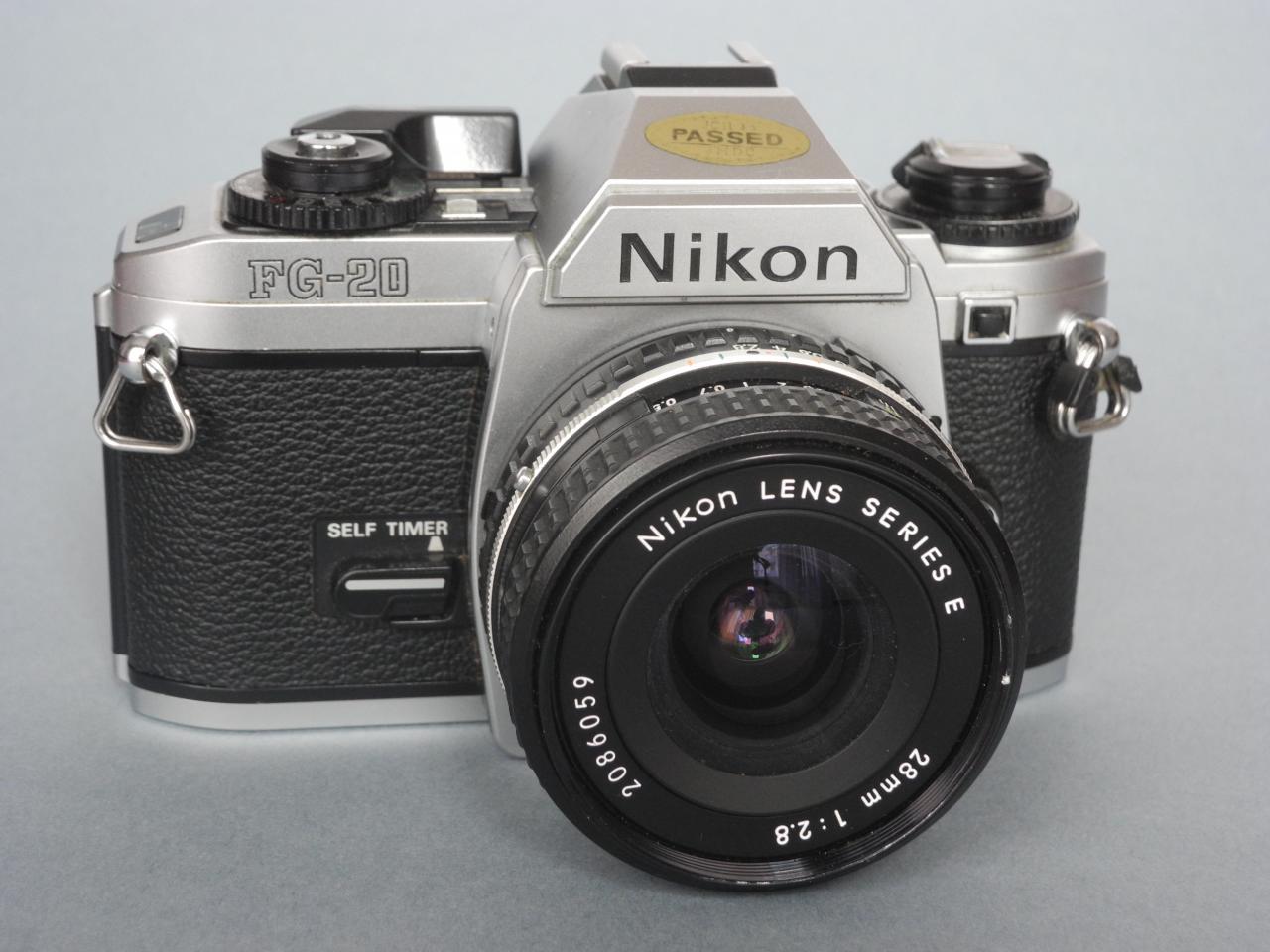 *Nikon FG-20 film135 1981*