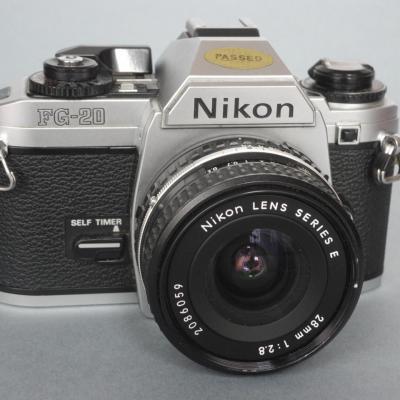 *Nikon FG-20 film135 1981*