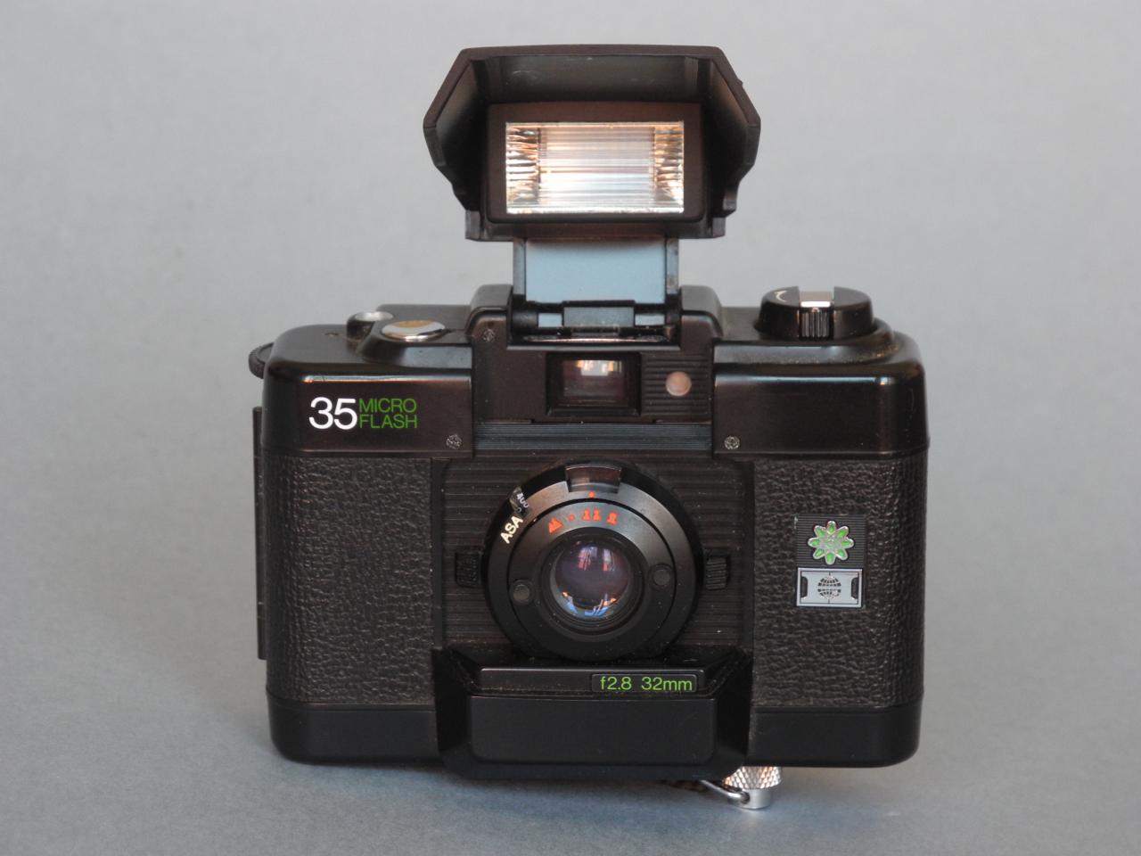 *Hanimex 35 micro flash film135 1980*