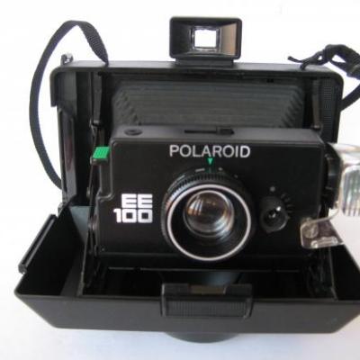 *Polaroid EE 100*1977 U.S.A*
