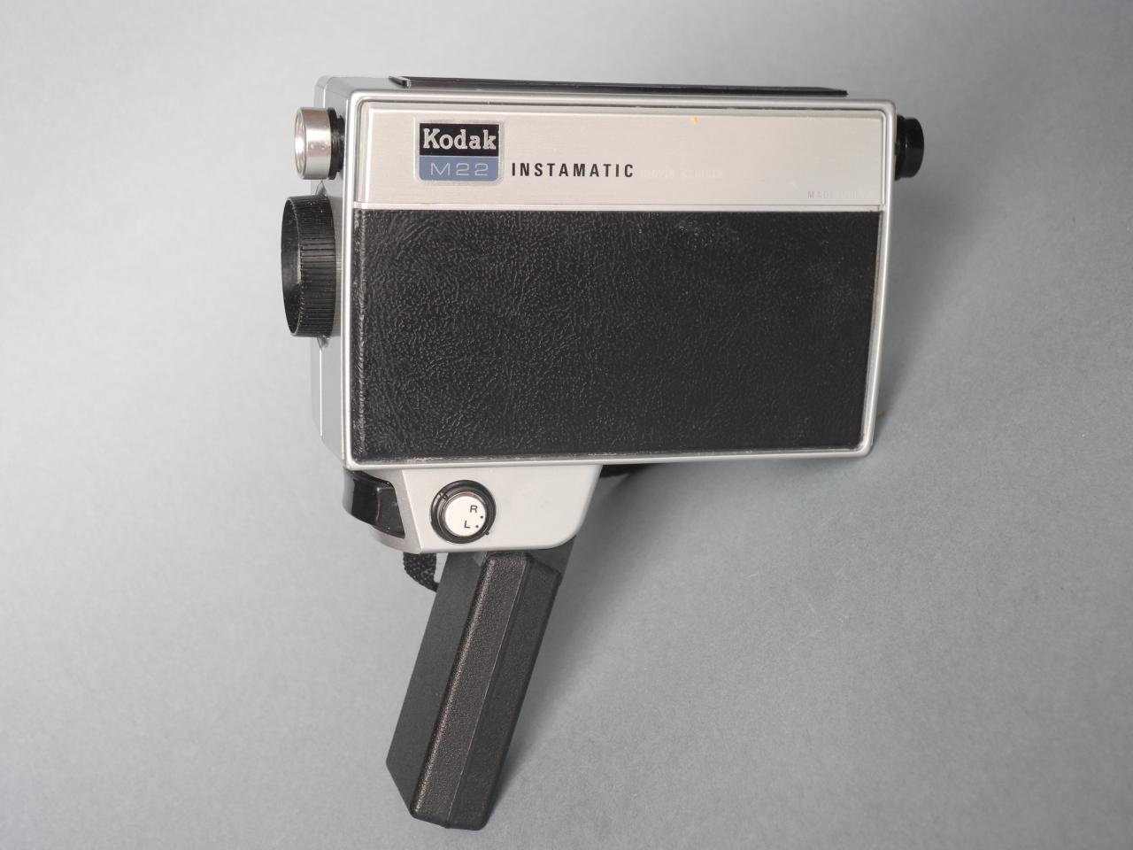 *Kodak caméra instamatic M 22 super 8*