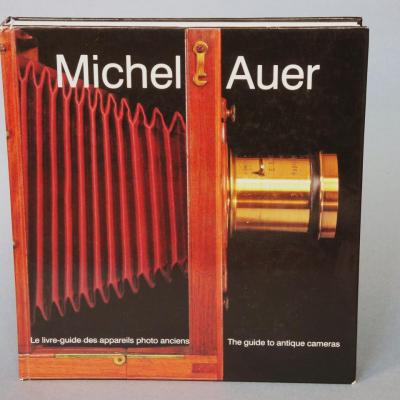 *Le livre-guide Michel Auer*
