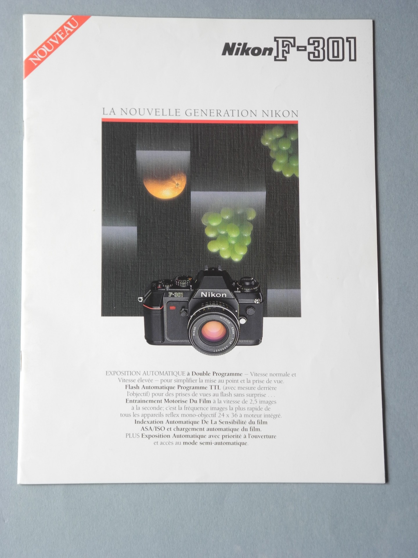 * Brochure Nikon F 301 * 23 Pages *
