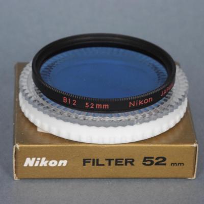 *Nikon filtre coloré B12 52mm*
