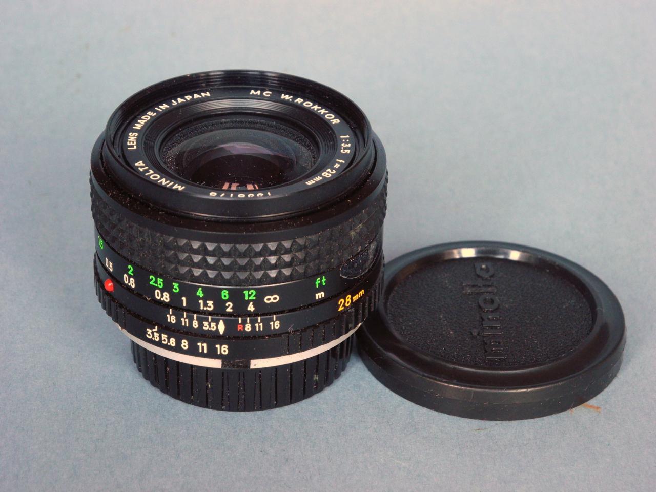 *Objectif Minolta 1:3,5/28mm *