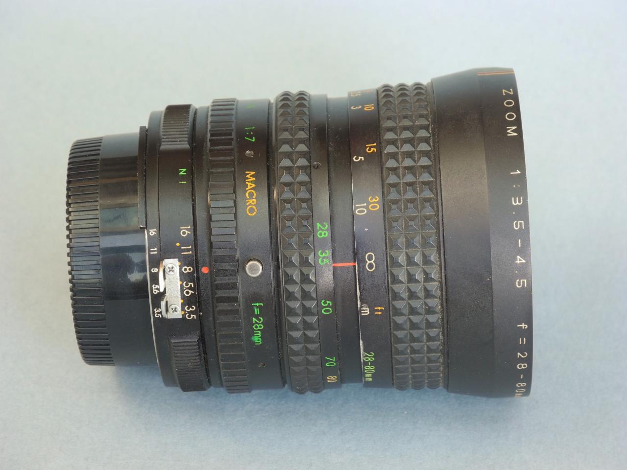 *Objectif monture Nikon zoom 1:3,5 4,5/28-80 mm*