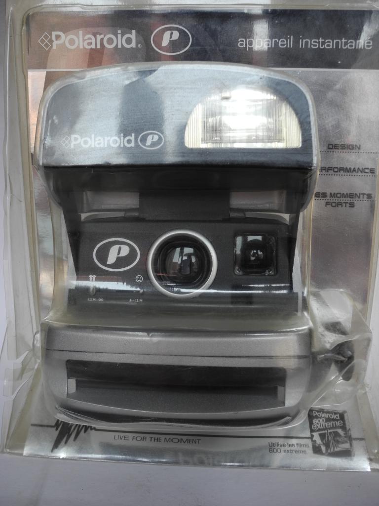 Polaroid P dans son emballage d'origine fermé