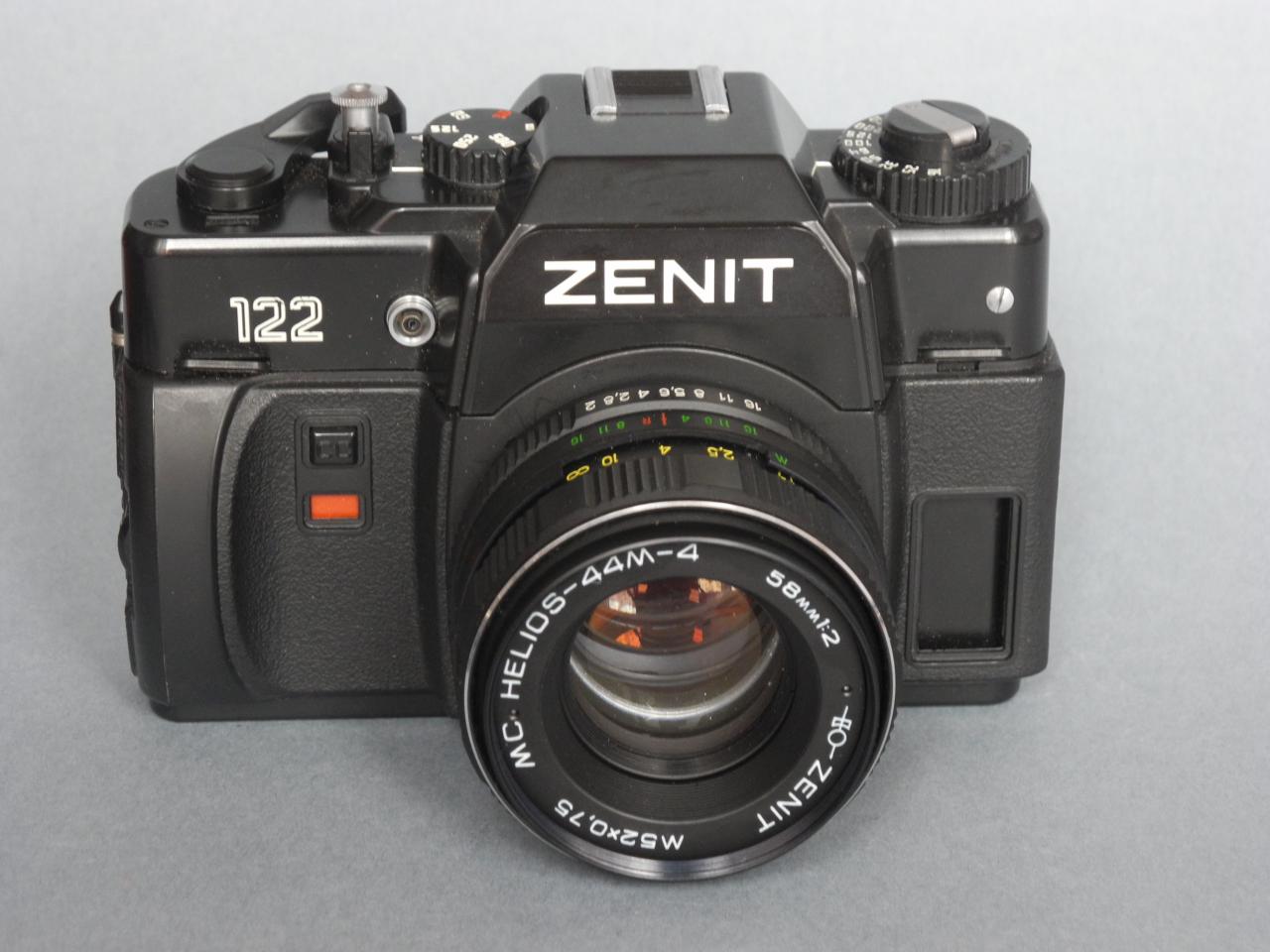 *Zenit 122 film135 1990*